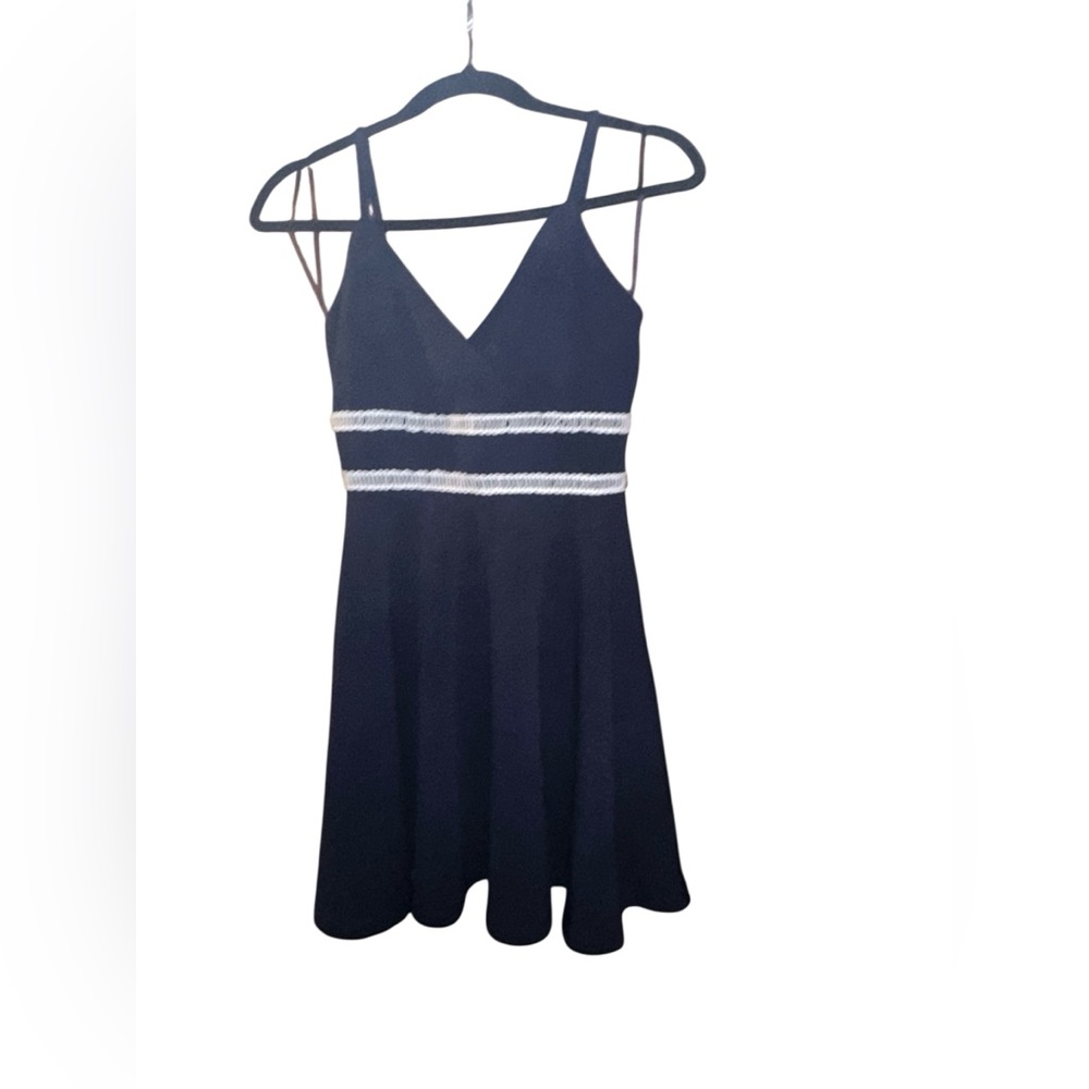 NAVY NEW MINI DRESS SIZE MEDIUM